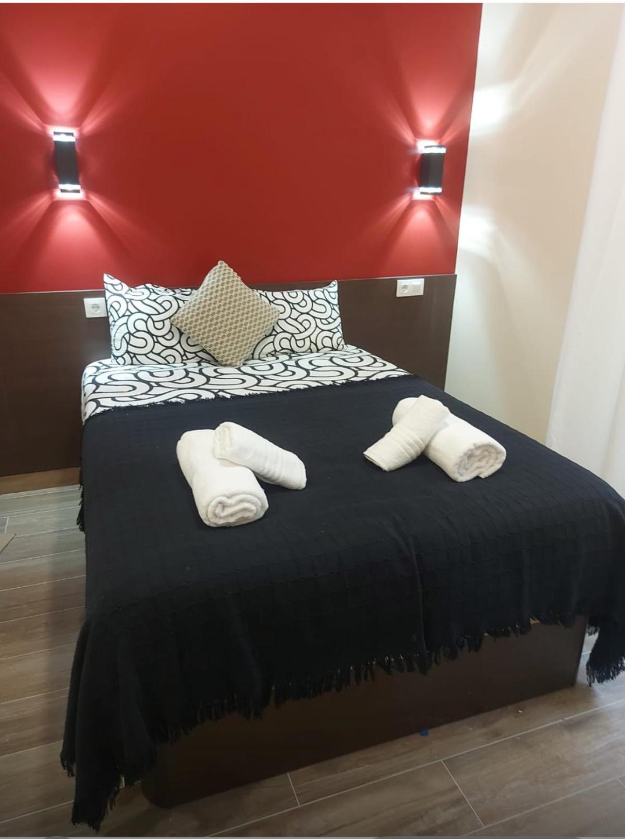 Hostal “ Infantas” Madrid Exteriör bild