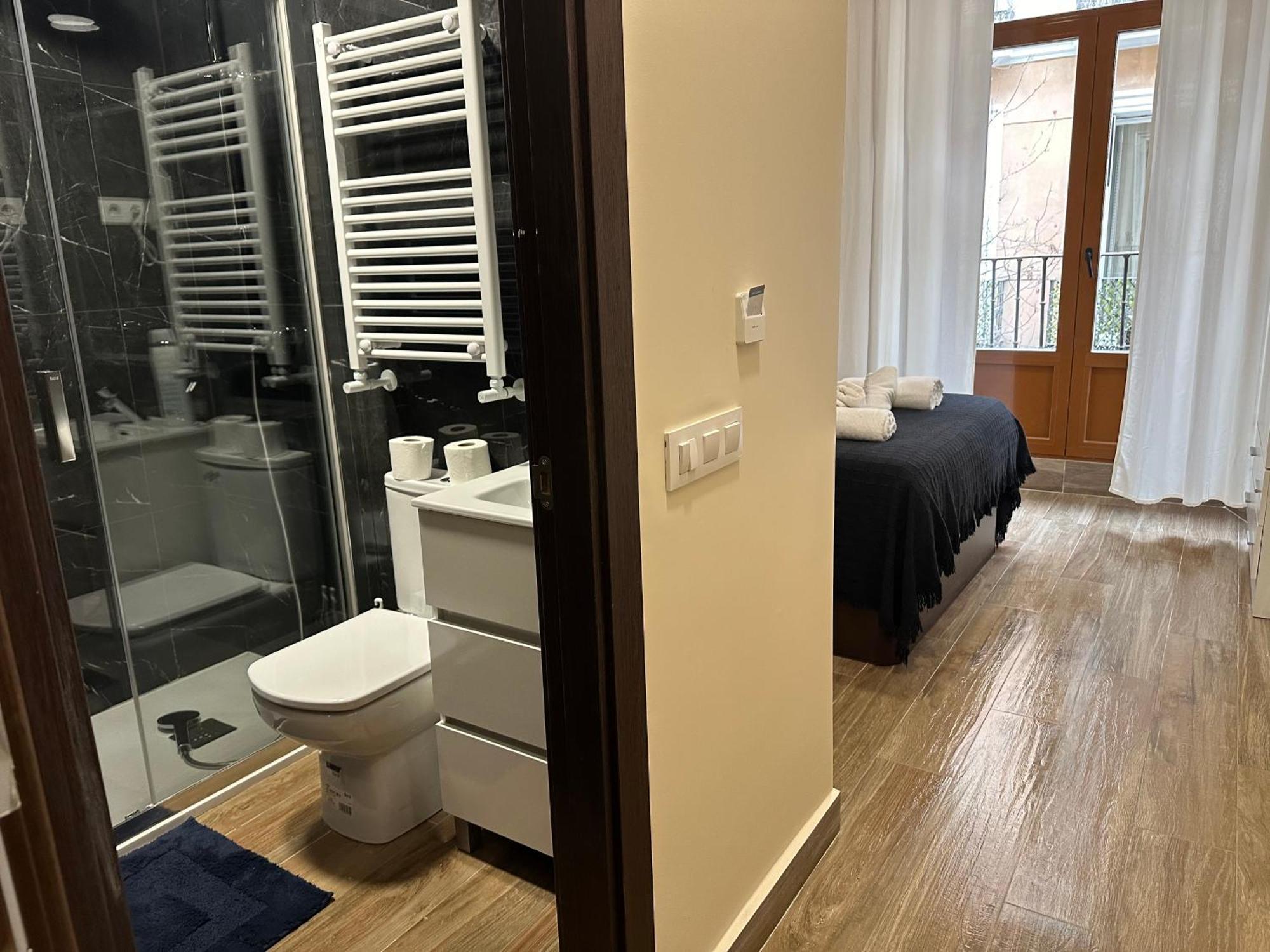 Hostal “ Infantas” Madrid Exteriör bild