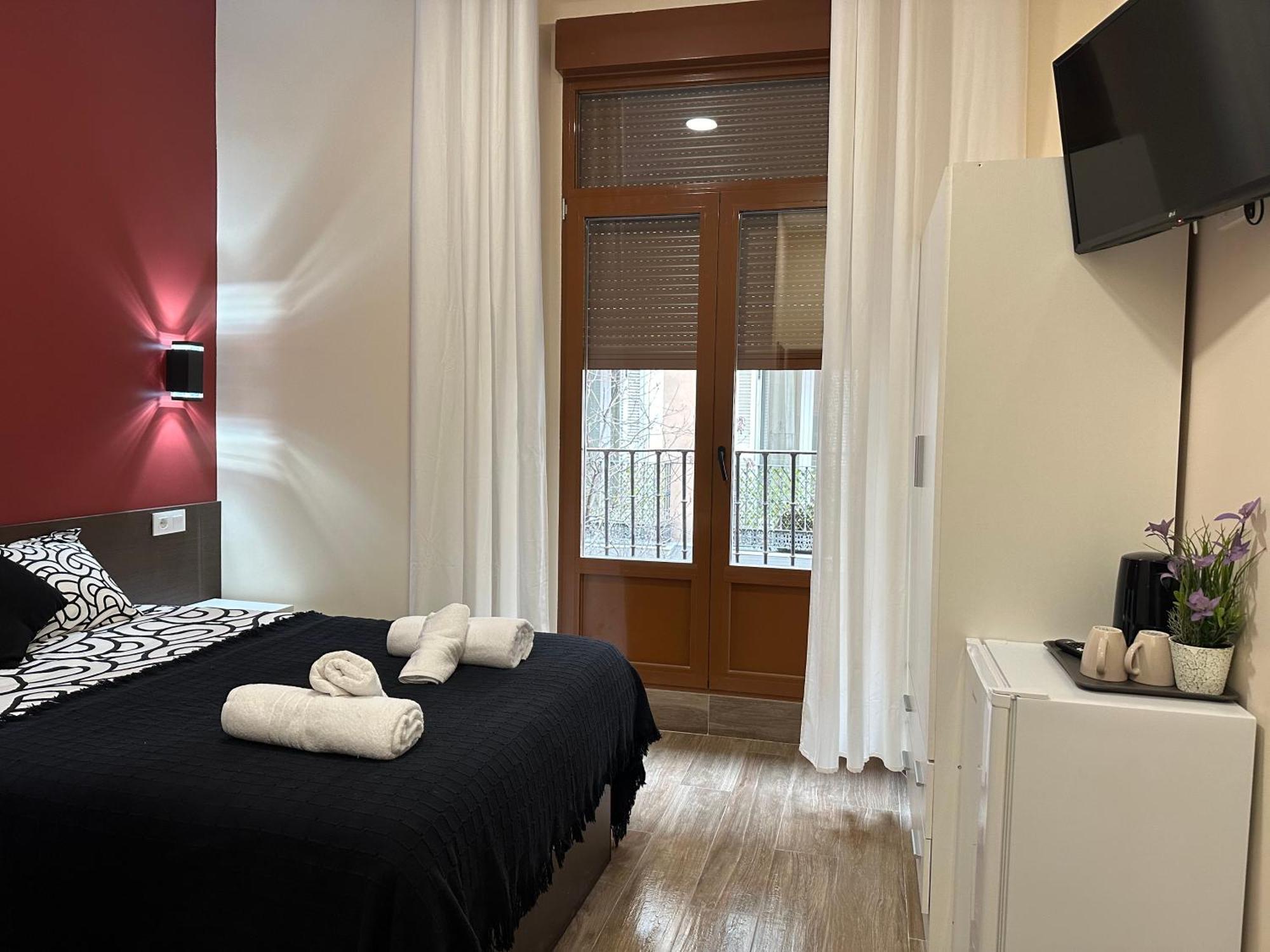 Hostal “ Infantas” Madrid Exteriör bild